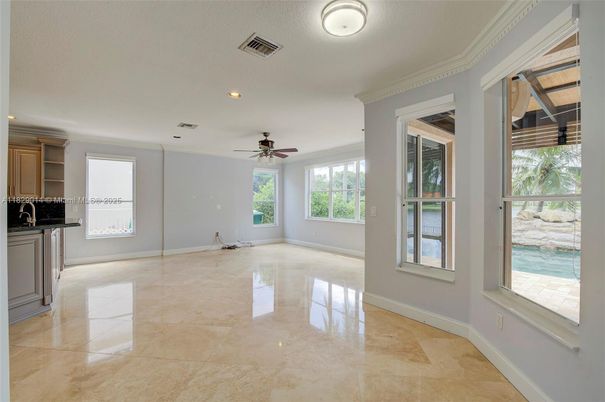 Empty room, Interior, Recessed Lighting