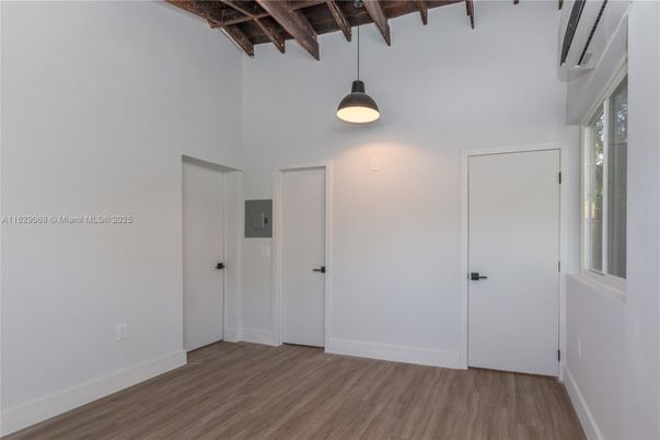 Empty room, Interior, Pendant Lights, Wooden Beams, Wooden Ceilings, Wood Texture Flooring