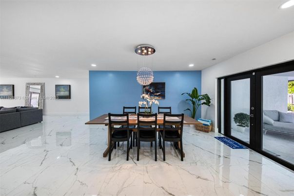 Dining room, Interior, Marble, Pendant Lights, Recessed Lighting