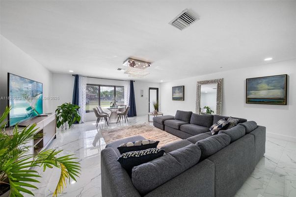 Dining room, Interior, Living room, Marble, Recessed Lighting
