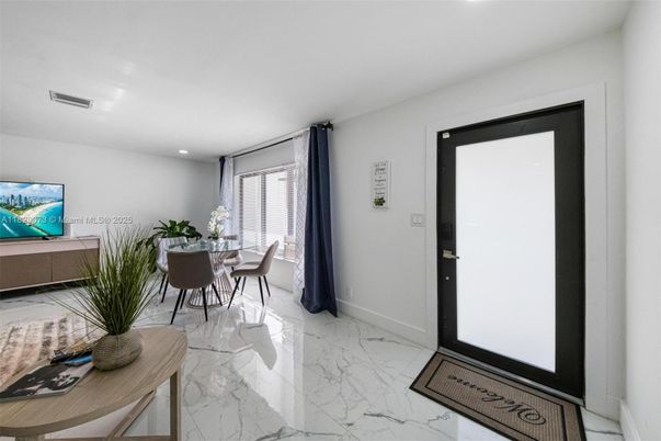 Dining room, Interior, Marble, Recessed Lighting