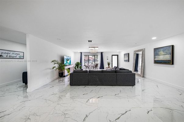 Chandelier, Interior, Living room, Marble, Recessed Lighting