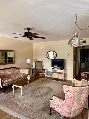 Interior, Living room, Pendant Lights, Wood Texture Flooring