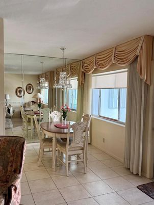 Chandelier, Dining room, Interior