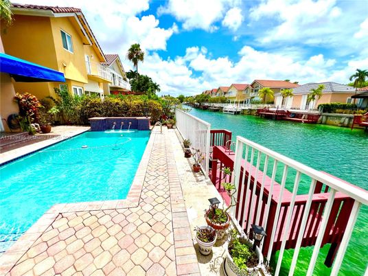Exterior, Pool, Water