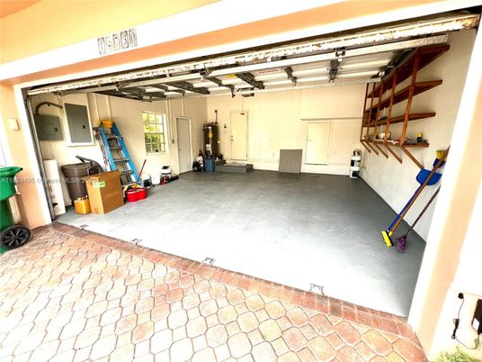 Garage, Interior