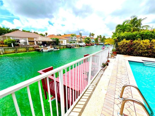 Exterior, Pool, Water