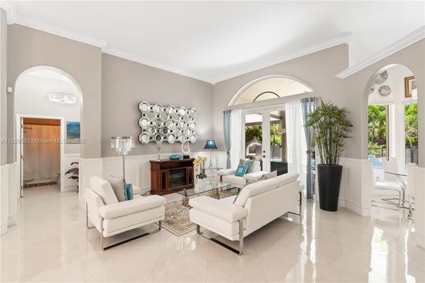 Fireplace, Interior, Living room
