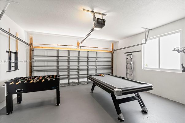 Billiard Table, Game Room, Garage, Interior