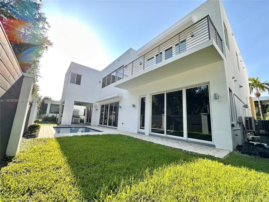 Backyard, Exterior, Pool