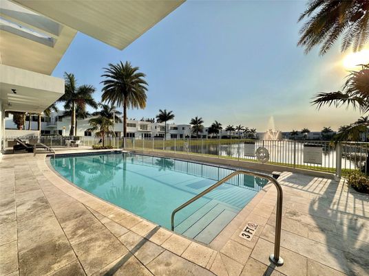 Exterior, Pool, Water