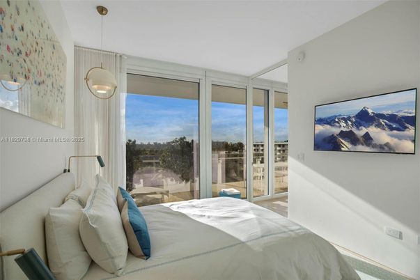 Bedroom, Interior, Pendant Lights