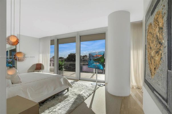Bedroom, Interior, Pendant Lights