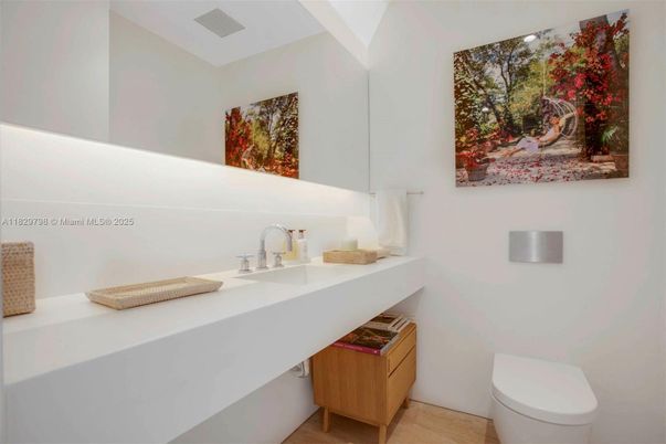 Bathroom, Interior