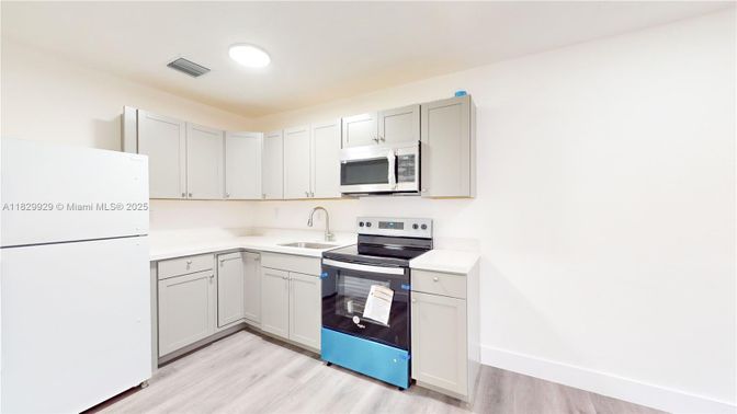 Interior, Kitchen, Recessed Lighting, Wood Texture Flooring