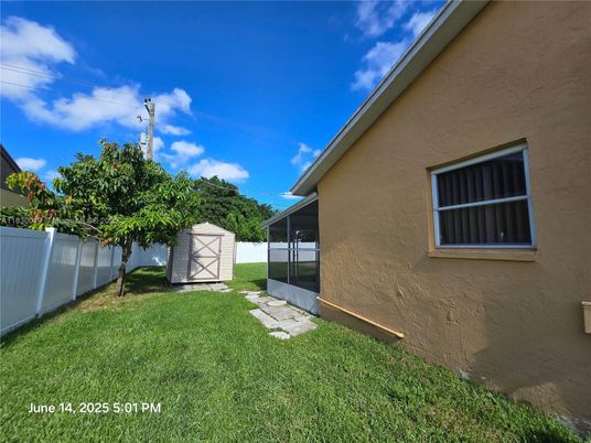 Backyard, Exterior