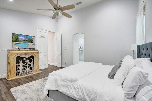 Bedroom, Interior, Wood Texture Flooring