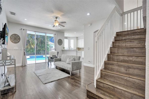 Interior, Recessed Lighting, Wood Texture Flooring