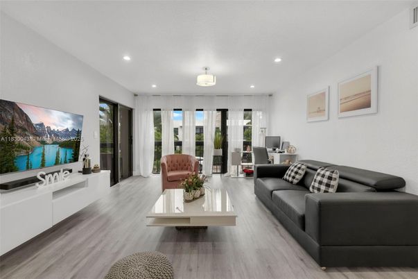 Home Office, Interior, Living room, Recessed Lighting, Wood Texture Flooring