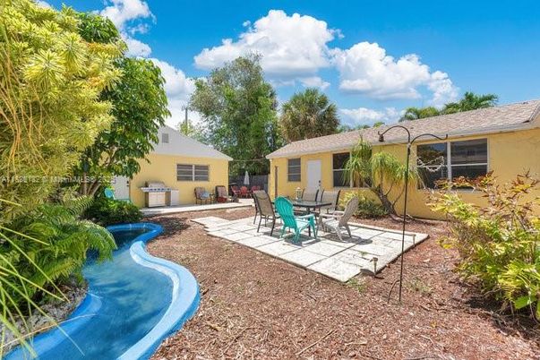 Backyard, Exterior, Pool