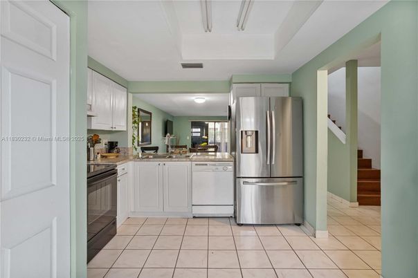 Interior, Kitchen, Stainless Steel Appliances
