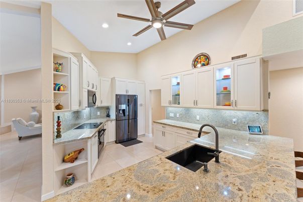 Interior, Kitchen, Recessed Lighting