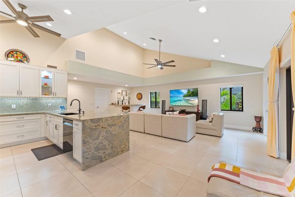 Interior, Kitchen, Living room, Recessed Lighting