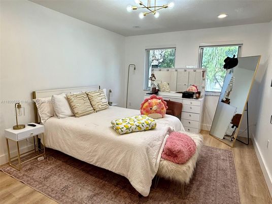 Bedroom, Interior, Recessed Lighting, Wood Texture Flooring