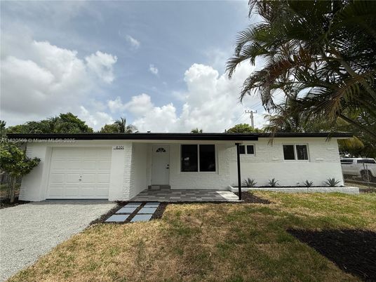 Attached, Backyard, Exterior, Facade, Ranch