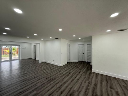 Empty room, Interior, Recessed Lighting, Wood Texture Flooring