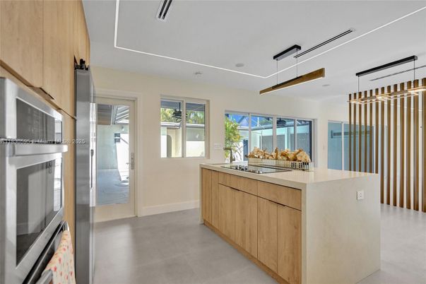 Interior, Kitchen, Stainless Steel Appliances, Water