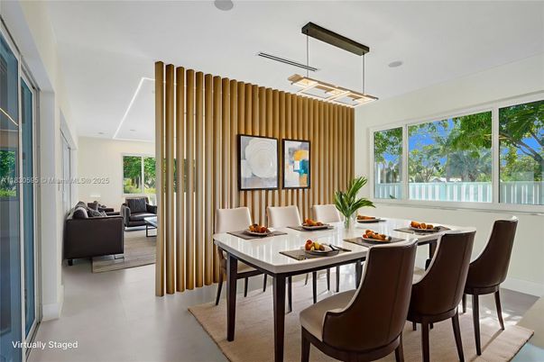 Dining room, Interior, Living room, Pendant Lights, Recessed Lighting