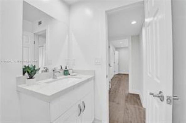 Bathroom, Interior, Recessed Lighting, Wood Texture Flooring