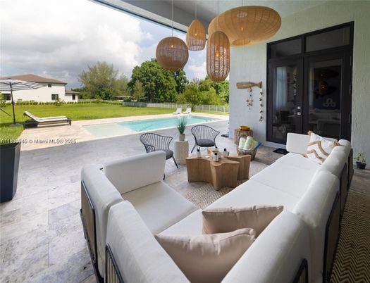 Exterior, Pendant Lights, Pool