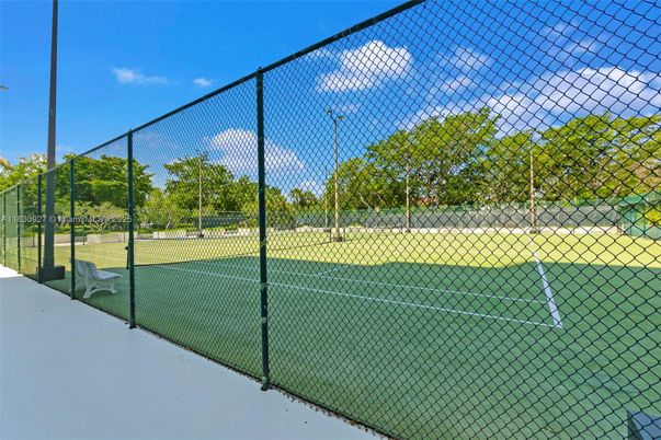 Exterior, Tennis Courts
