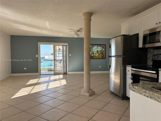 Interior, Kitchen, Water