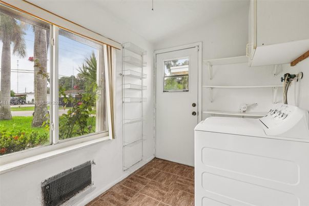 Interior, Washer