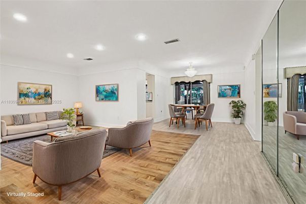 Chandelier, Dining room, Interior, Living room, Recessed Lighting, Wood Texture Flooring
