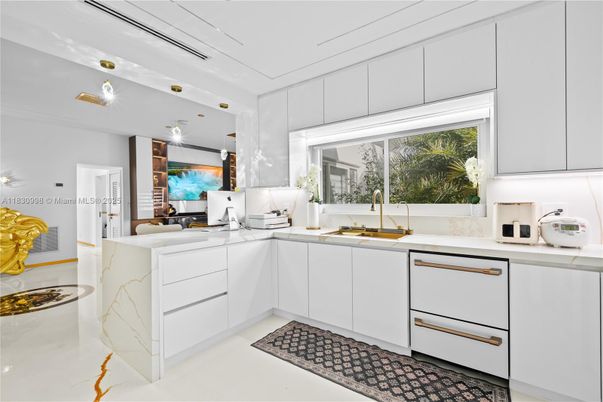 Interior, Kitchen
