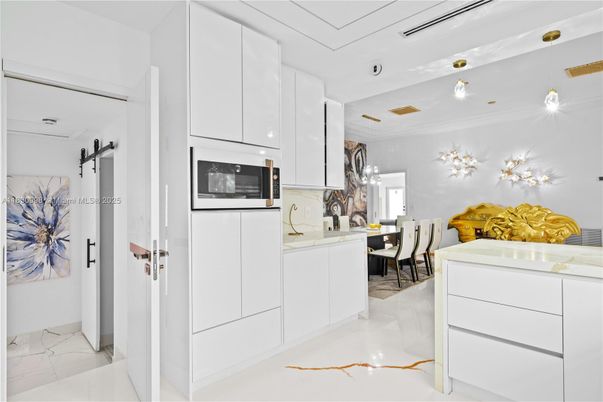 Chandelier, Dining room, Interior, Kitchen, Pendant Lights, Recessed Lighting