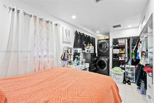 Interior, Recessed Lighting, Washer