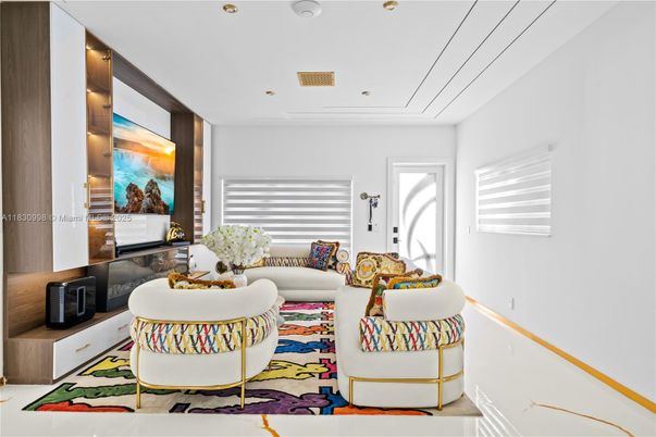 Interior, Recessed Lighting