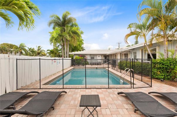 Exterior, Pool