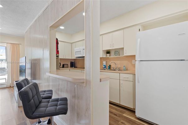 Interior, Kitchen, Recessed Lighting, Wood Texture Flooring