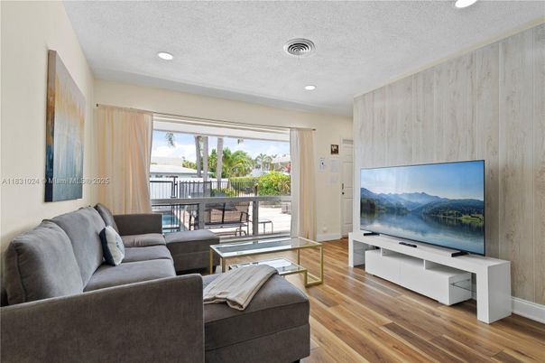 Interior, Living room, Recessed Lighting, Wood Texture Flooring