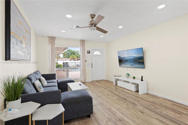 Interior, Living room, Recessed Lighting, Wood Texture Flooring