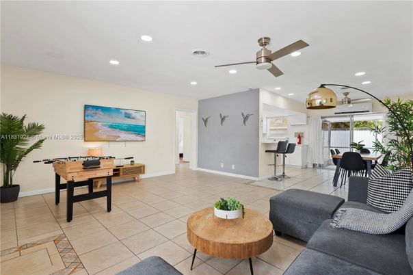 Dining room, Game Room, Interior, Living room, Recessed Lighting