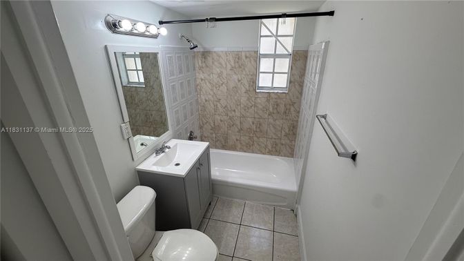 Bathroom, Interior, Marble Walls