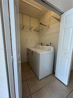 Interior, Washer