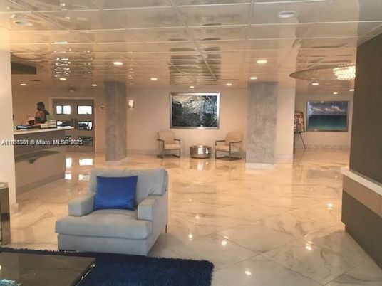 Interior, Living room, Marble, Pendant Lights, Recessed Lighting